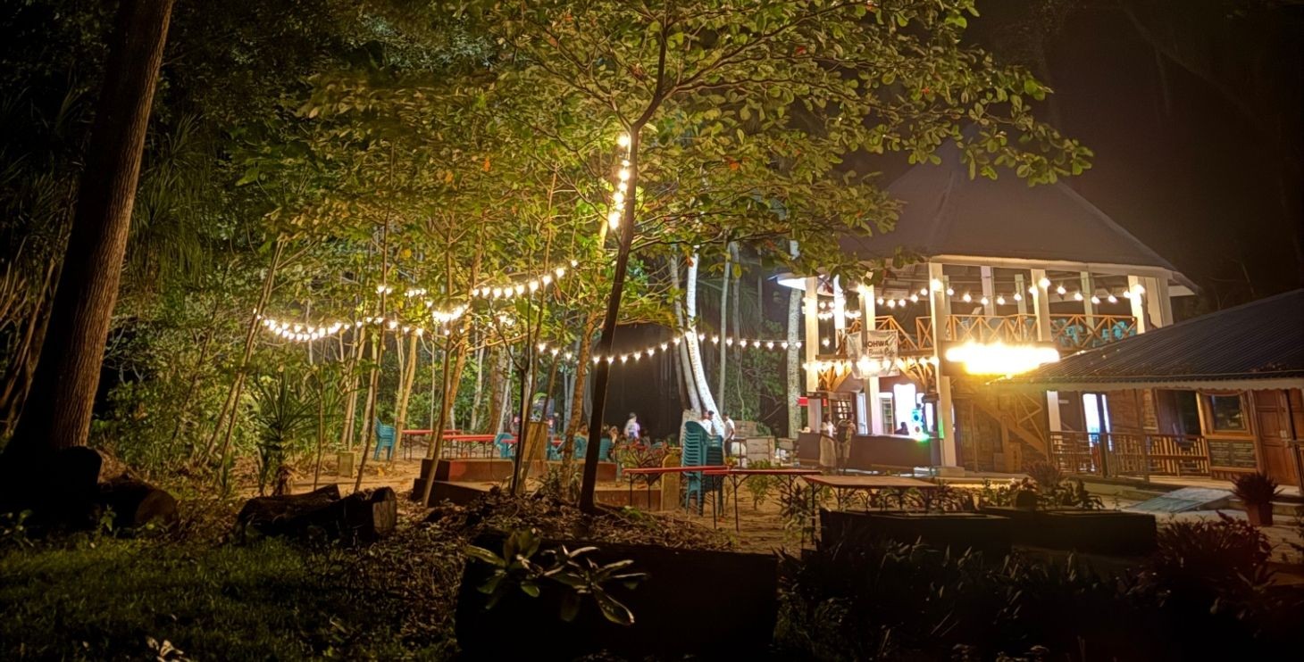 Mohwa Cafe: The Perfect Post-Dive Hangout in Andaman Island