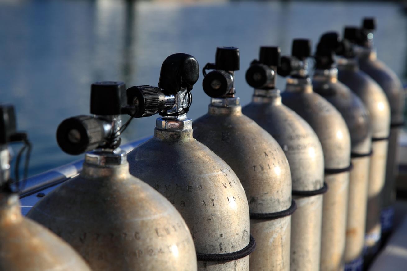 How to Identify Different Types of Scuba Diving Cylinders