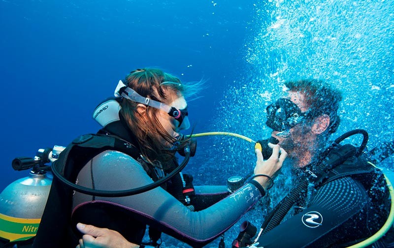 How to Avoid Common Mistakes When Handling Scuba Cylinders